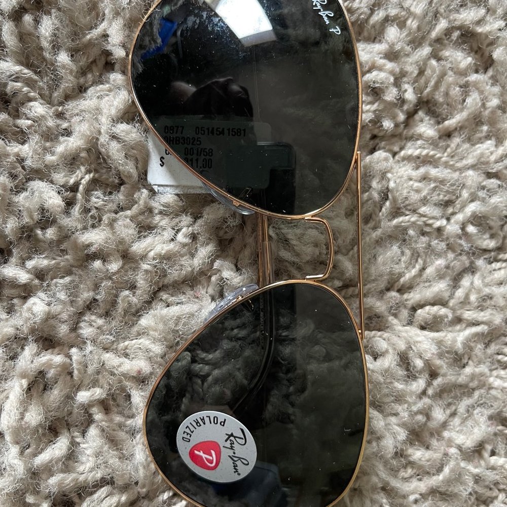 Ray-Ban RB3025 Aviator Arista Green Polarized Sunglasses - Picture 2 of 7